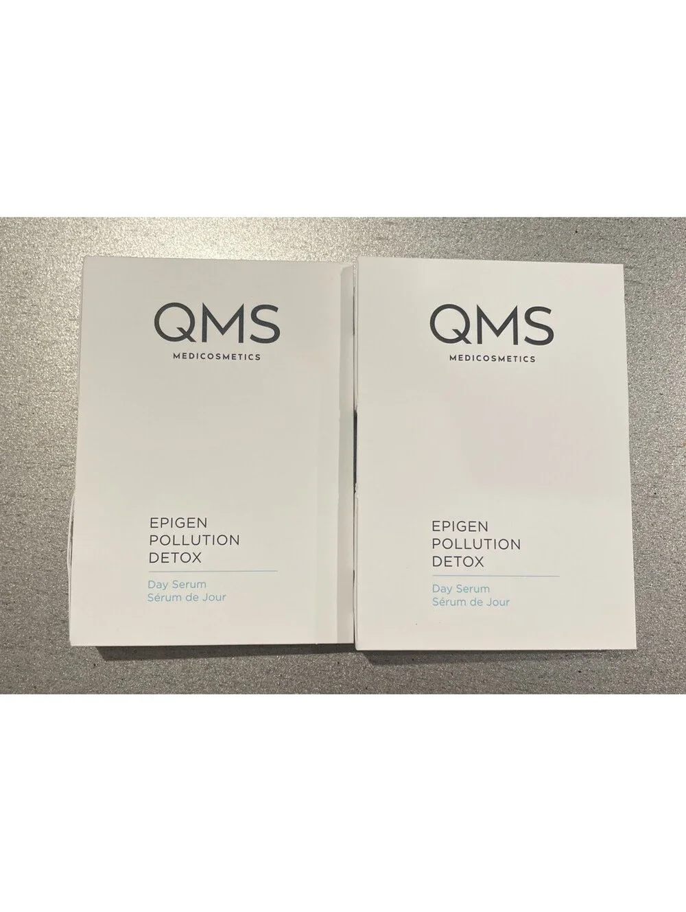 QMS Medicosmetics Bag with 19 Samples - New